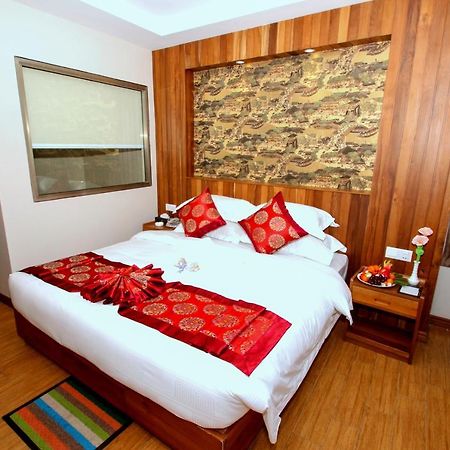 Gemsy Hotel Rangoon Eksteriør billede