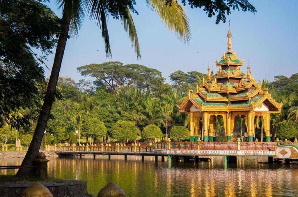 Gemsy Hotel Rangoon Eksteriør billede