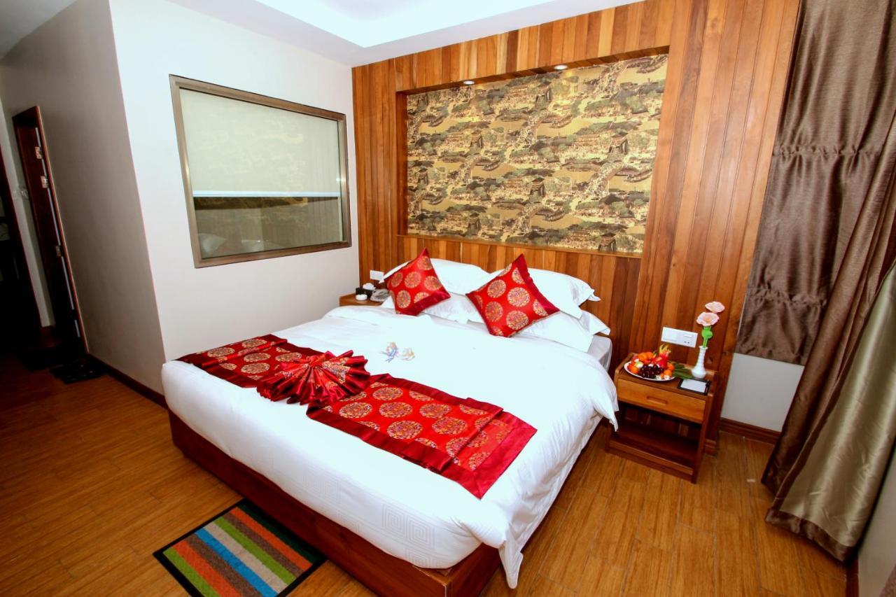 Gemsy Hotel Rangoon Eksteriør billede