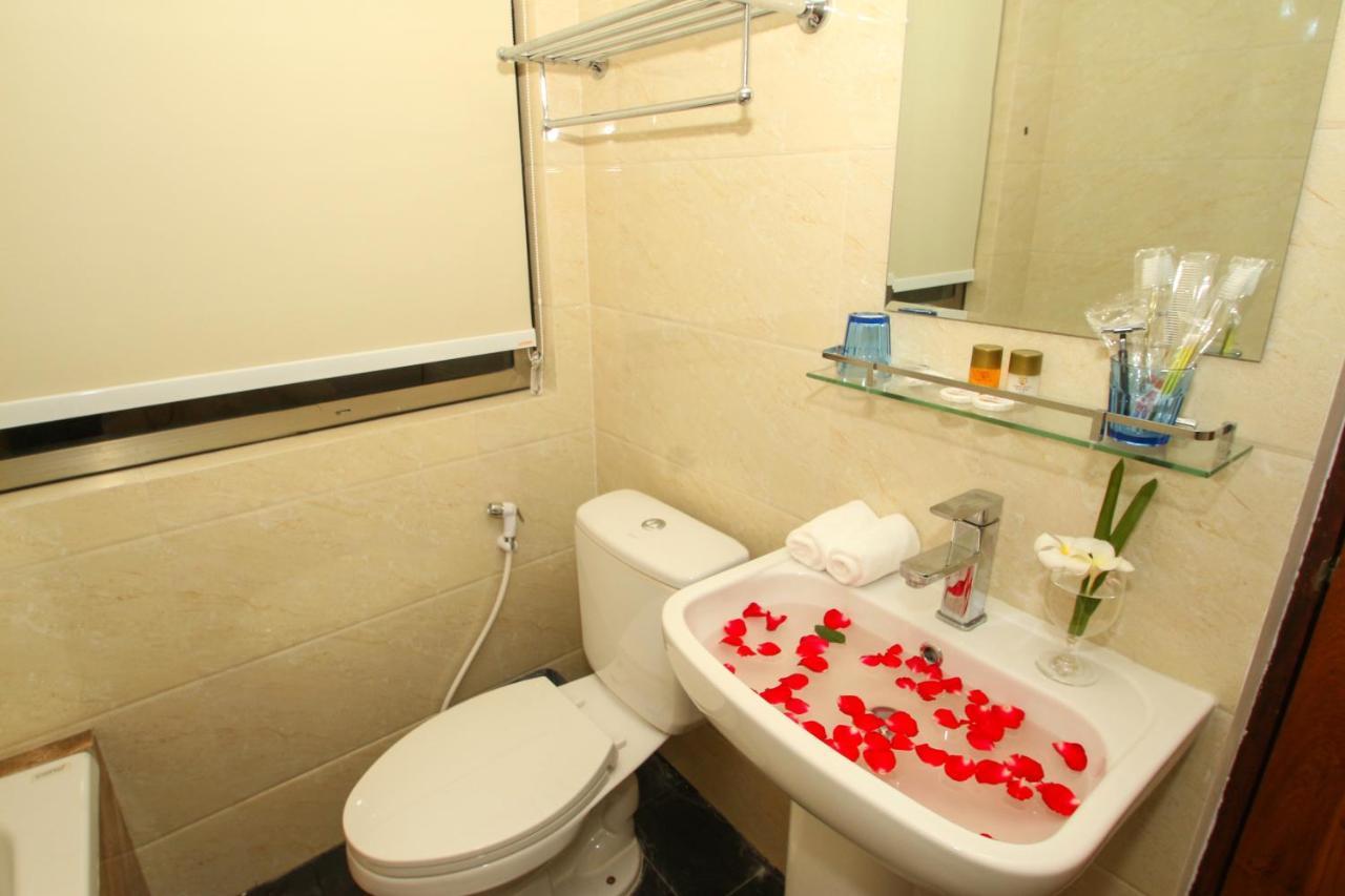 Gemsy Hotel Rangoon Eksteriør billede